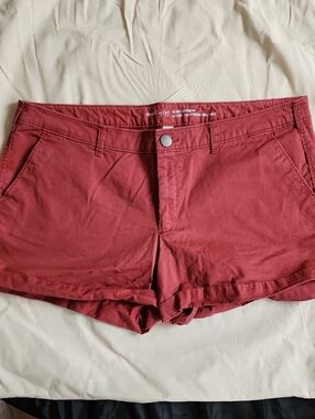 GAP Women's Rust Red Roll-Hem Jean Shorts Sz 18